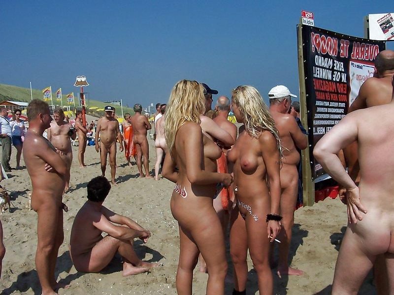 13P Zandvoort nudist blotebillenloop