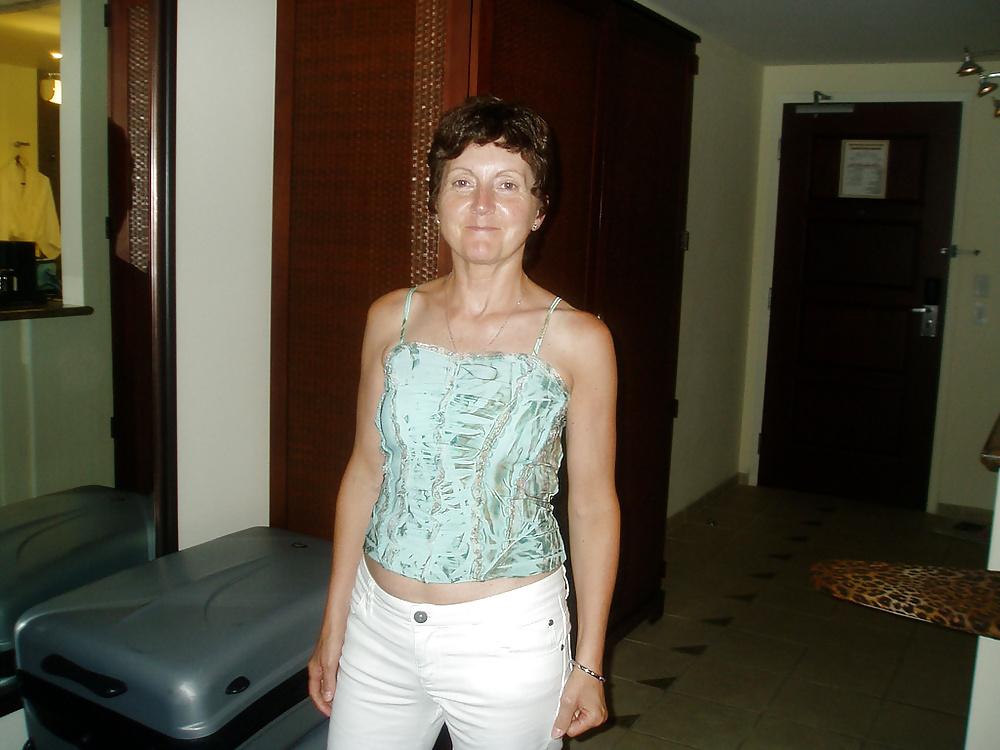 8P Her First Time Posing. Comments For Her Please