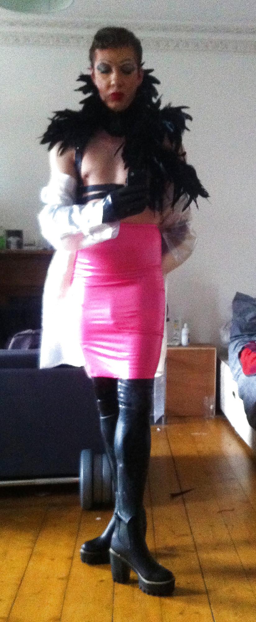 7P New Latex Outfits