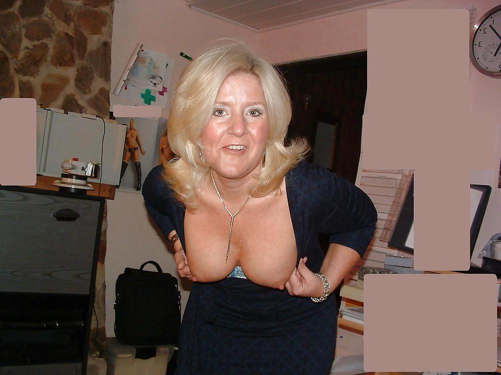 25P Webtastic Special: Granny Time Vol.195