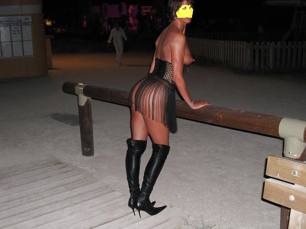 9P Nudist outside and inside exposed