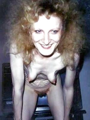 25P Saggy titts