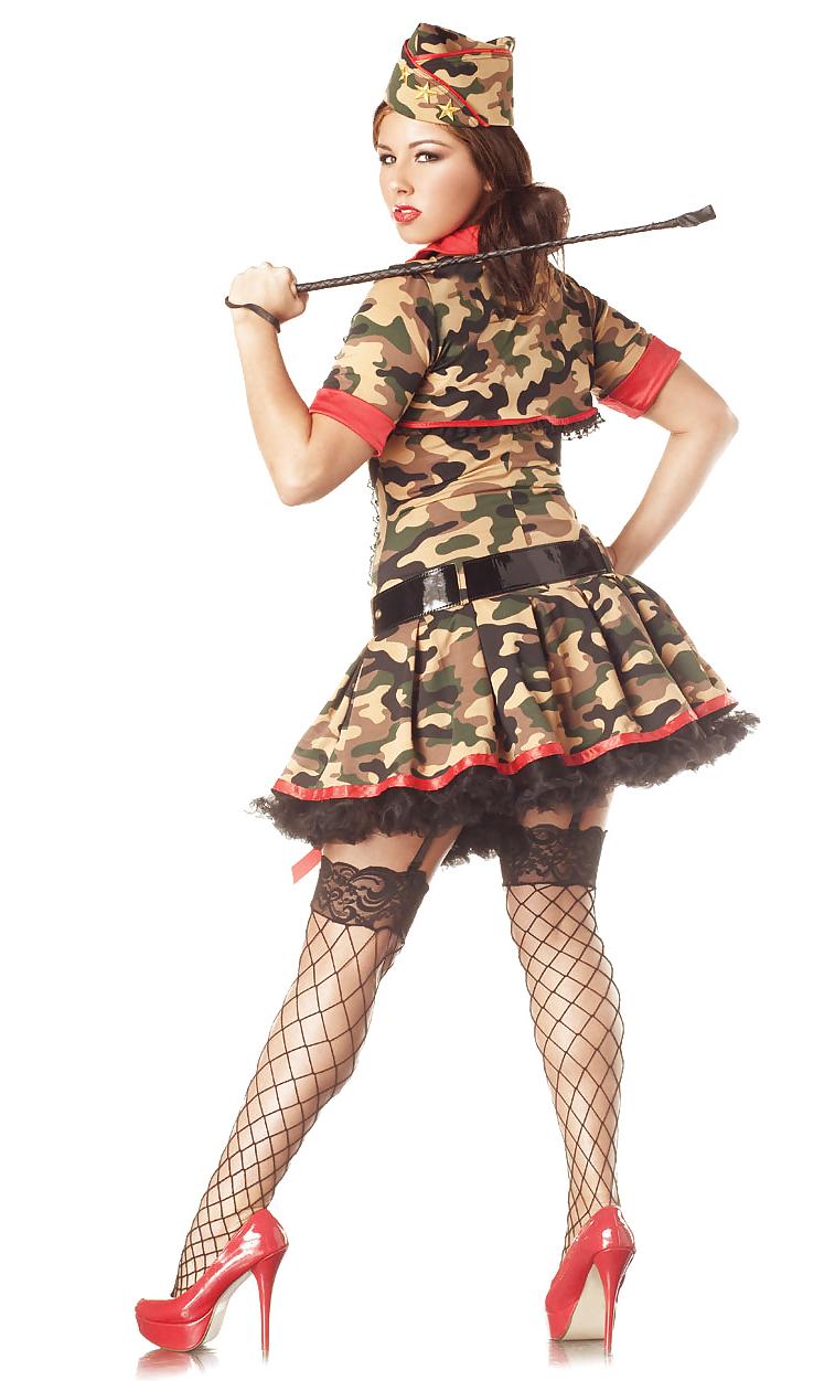 25P Uniform Bitches
