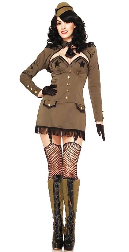 25P Uniform Bitches