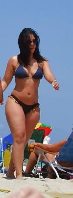 8P Latina, Big Ass, Bikini