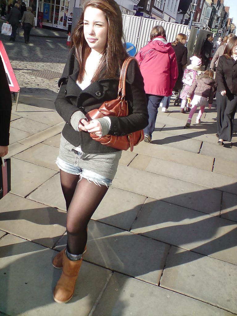 25P Nylon upskirt - STREET VIEW 8
