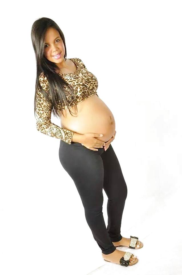 25P Wanking Product  All Preggo !