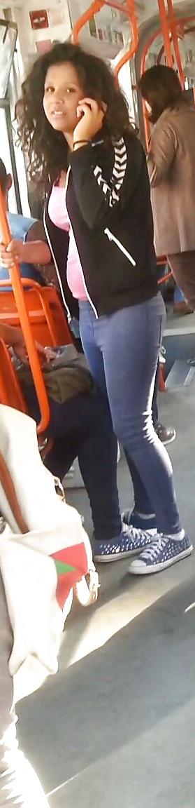 20P Spy sexy teens in bus romanian