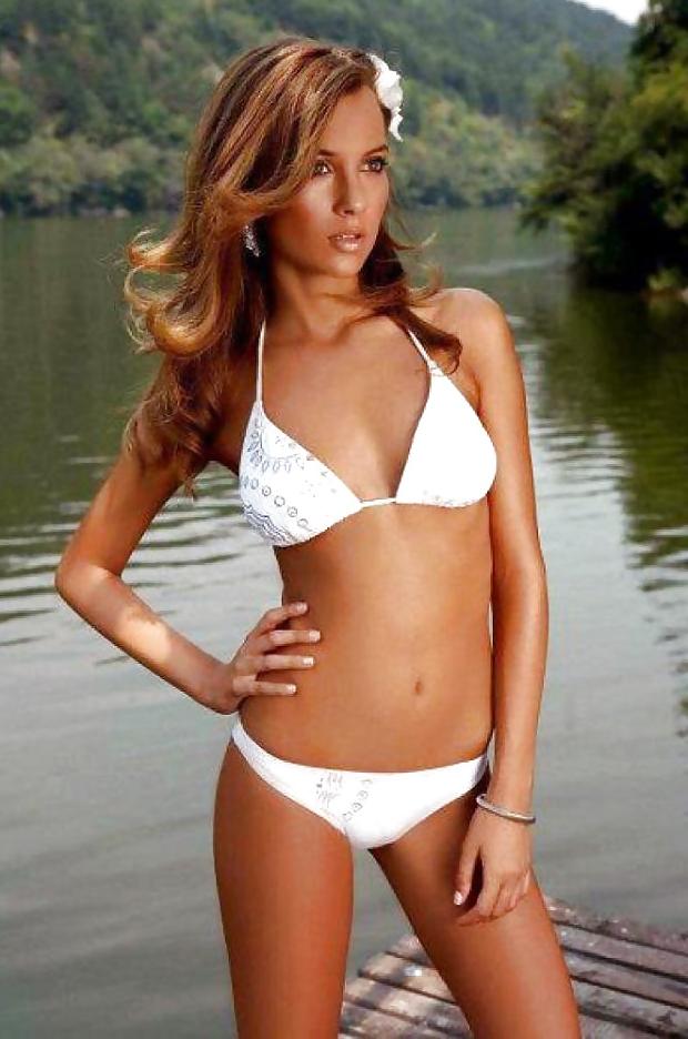 25P Nikol Stankulova - Bulgarian model and TV presenter