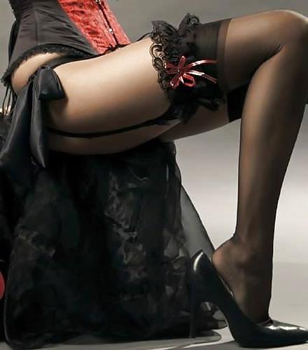 25P Nylon Legs and High Heels
