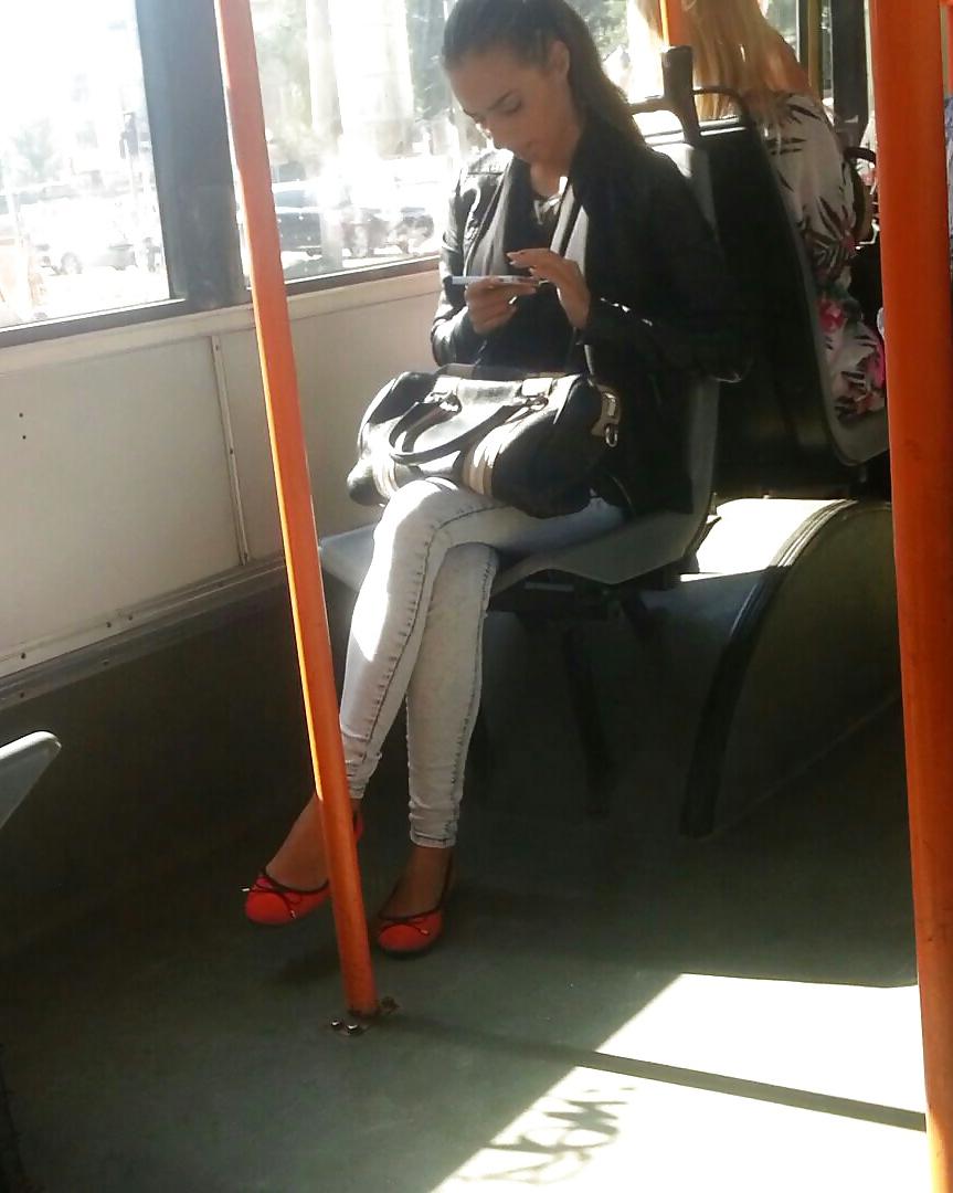 19P Spy sexy teens in bus romanian