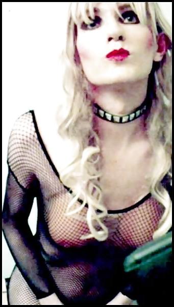20P Sandra Slutty Fishnet Body Stocking