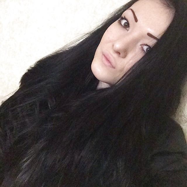 20P Russian stupid whore.This pig is sold to all