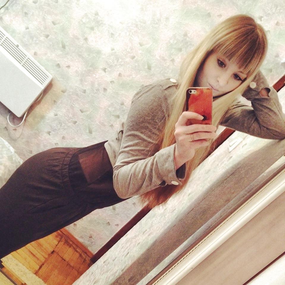 25P Russian stupid whore. stupid blonde