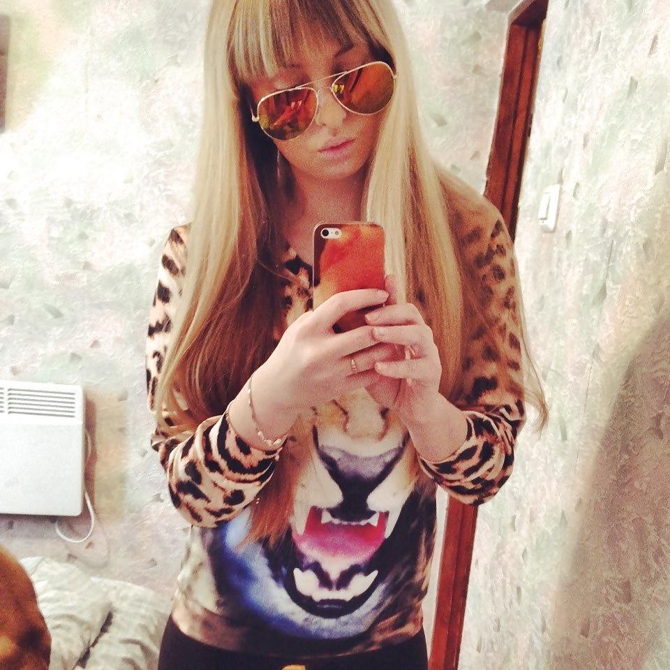25P Russian stupid whore. stupid blonde