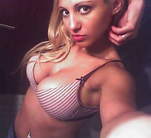 25P Hot Latina Milf