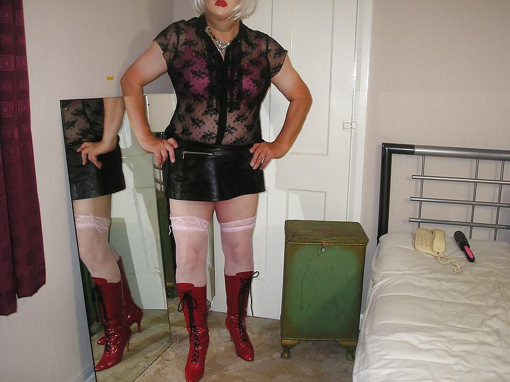 22P Nurse going out in pink hold ups and very mini mini