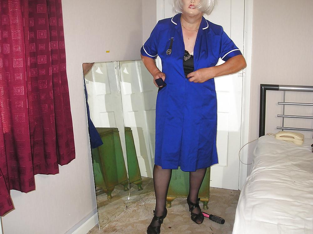 21P Nurse in Black Holdups