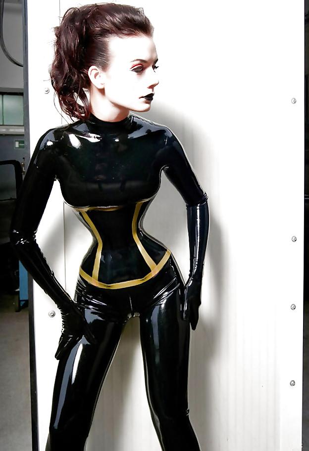 20P Leather-Latex-PVC: Skin Tight #8