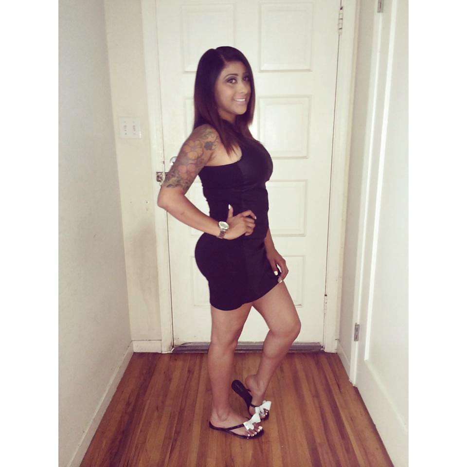 25P How Would You Fuck This Thick Busty latina