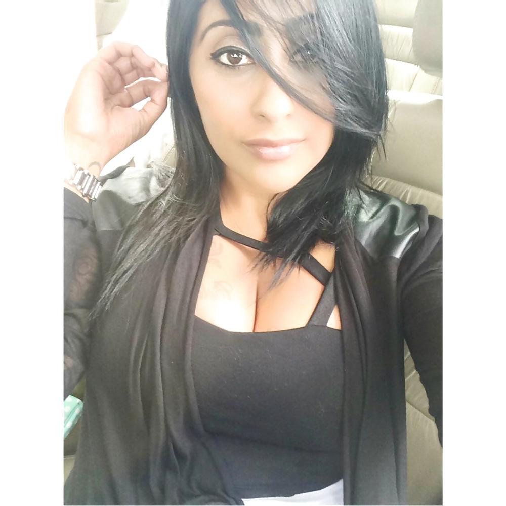 25P How Would You Fuck This Thick Busty latina