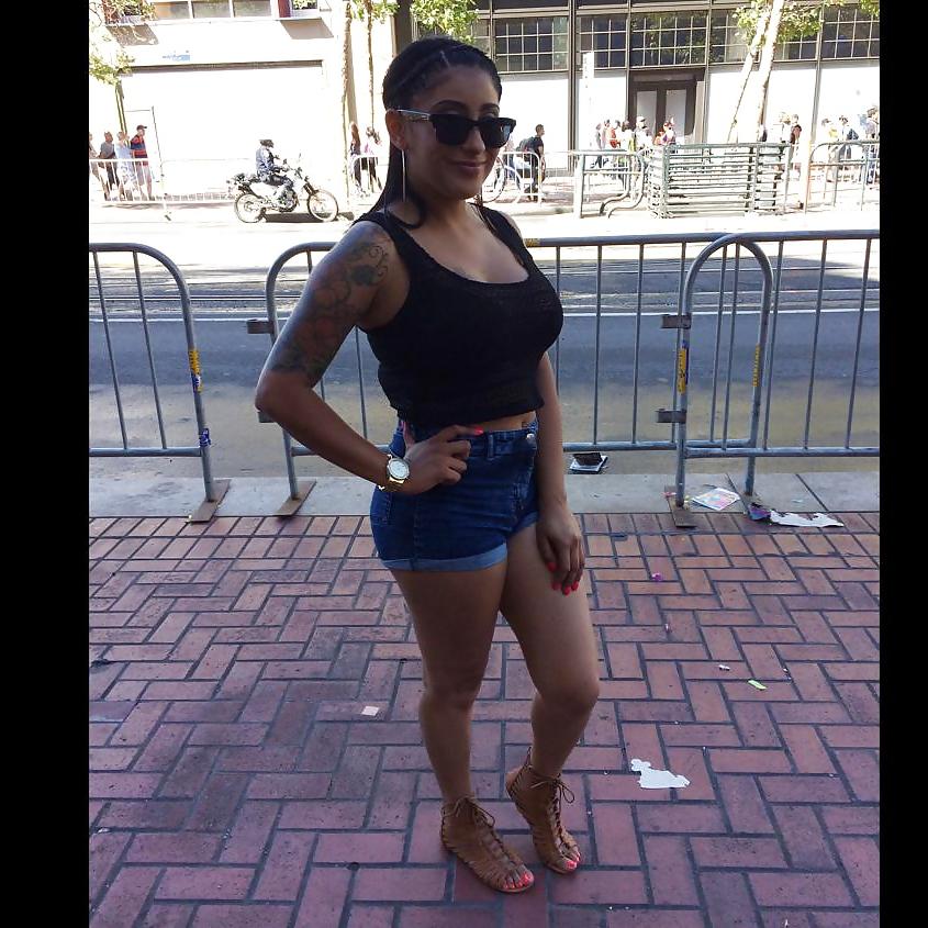 25P How Would You Fuck This Thick Busty latina