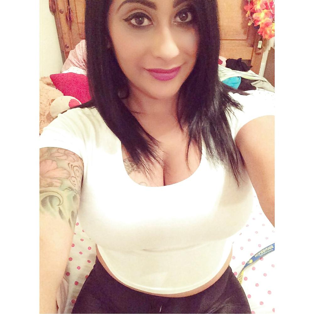 25P How Would You Fuck This Thick Busty latina