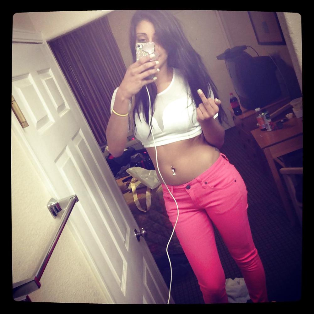 25P How Would You Fuck This Thick Busty latina