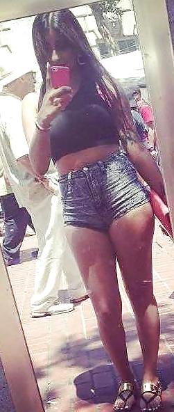 25P How Would You Fuck This Thick Busty latina