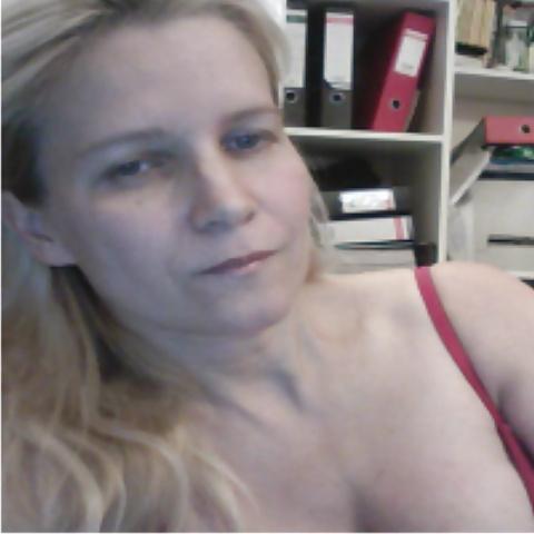 25P Tania blonde russische MILF neckt per E-Mail 2