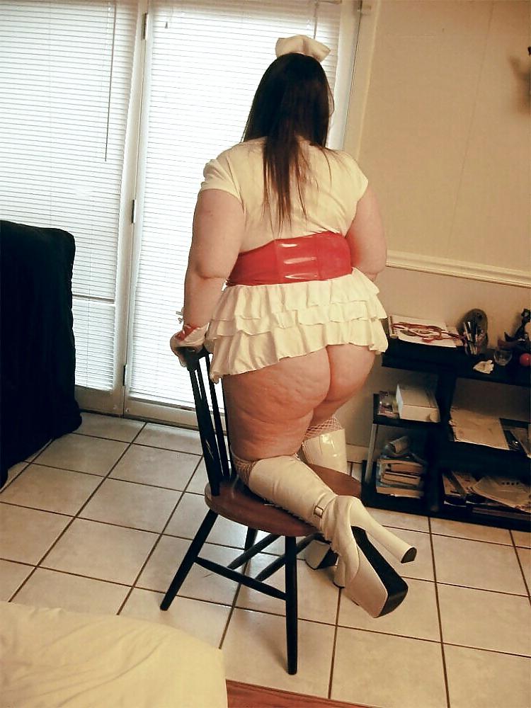 19P Fat Nurse Wank Slut
