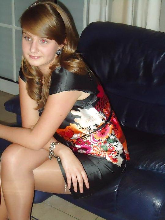 24P Nylon upskirt 30