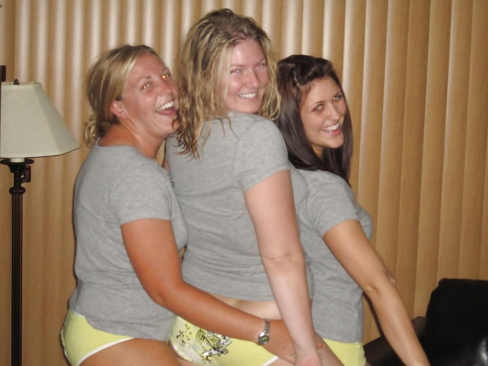 5P DANI, ANNITA AND MYSELF CLOWNING