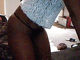 17P Mature Tenant Shows Off For Me On Hr Webcam
