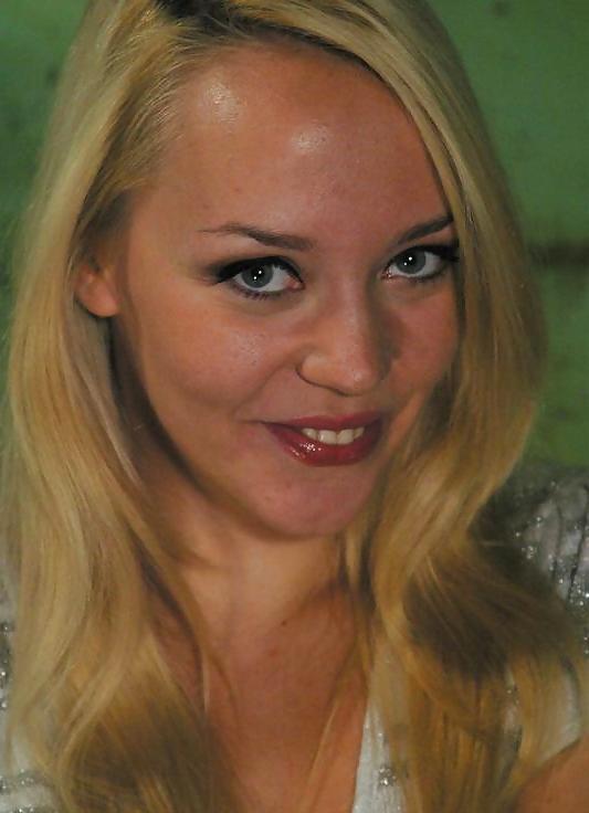 25P Annette Schwarz bdsm mix