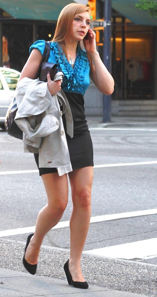 25P Nylon upskirt - STREET VIEW