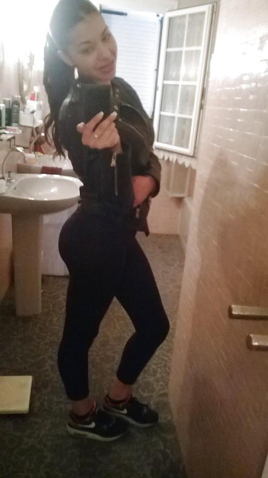 23P Dounia fatale salope de tess
