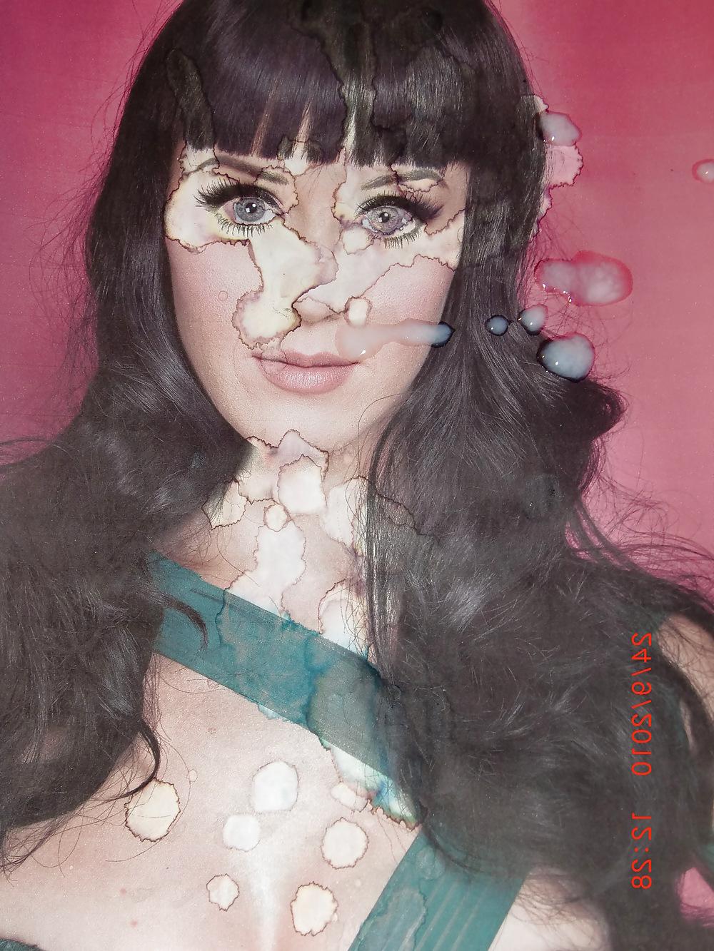 12P Katy Perry Bukkake