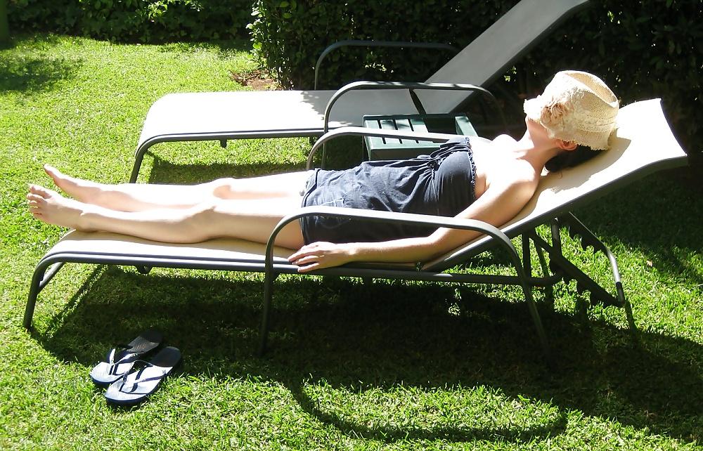 9P My Wife In The Sun
