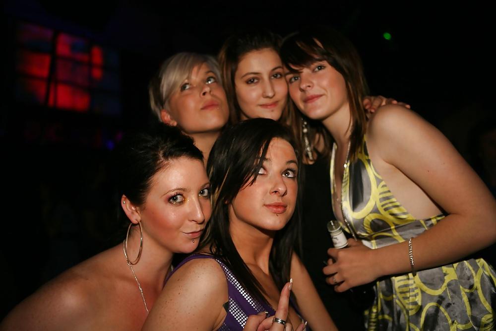 25P Satin Clubbing Girls
