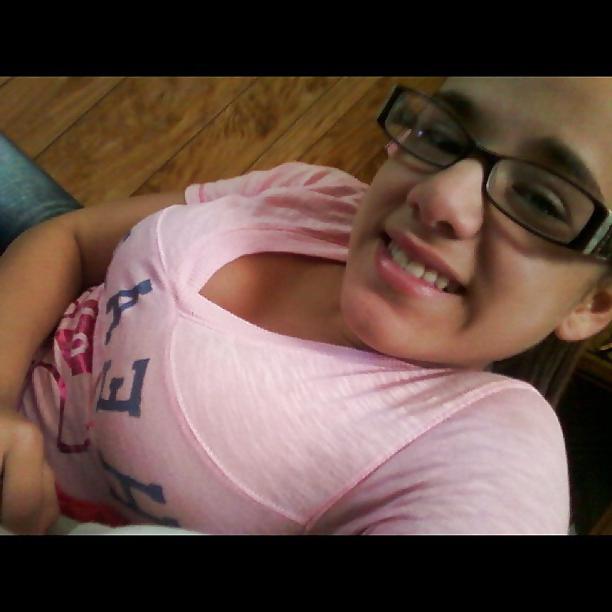 9P Sexy Latin Teen