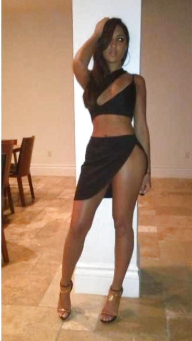 10P Hot latina babe amazing body