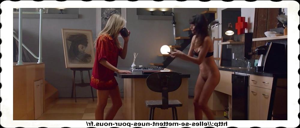 14P Paz de la Huerta nurse 3-D