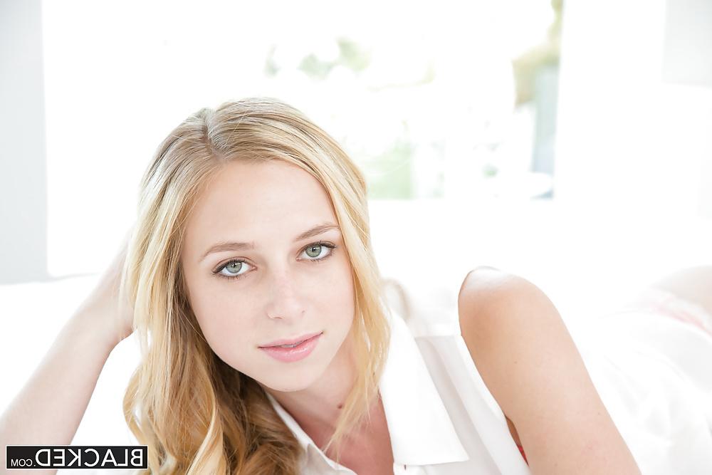 15P BLACKED - Taylor Whyte First Interracial for Blonde