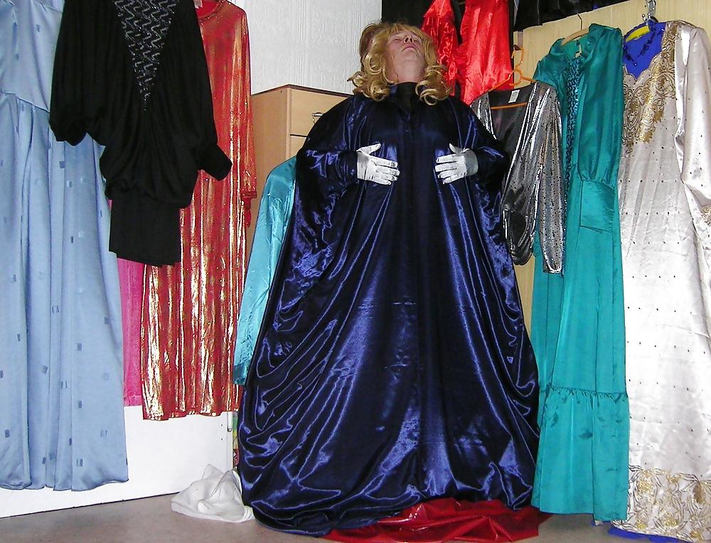 25P Sexy Franzi in Gummi und Satin