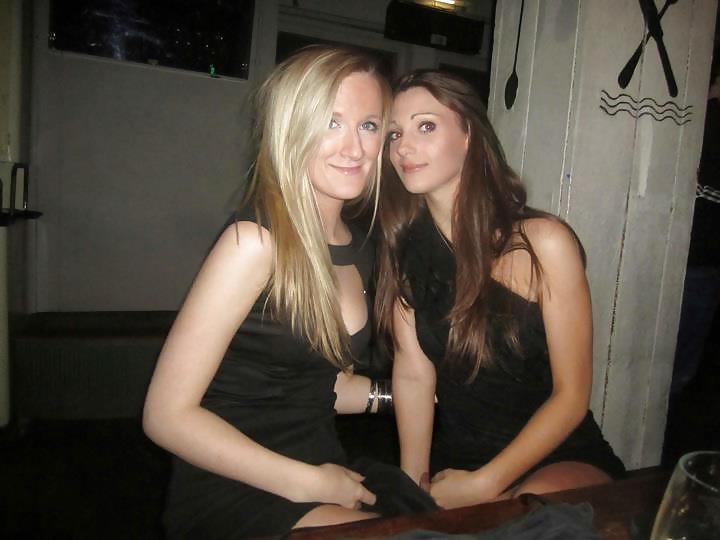 19P Facebook Sluts (nightclub edition)