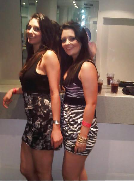 19P Facebook Sluts (nightclub edition)