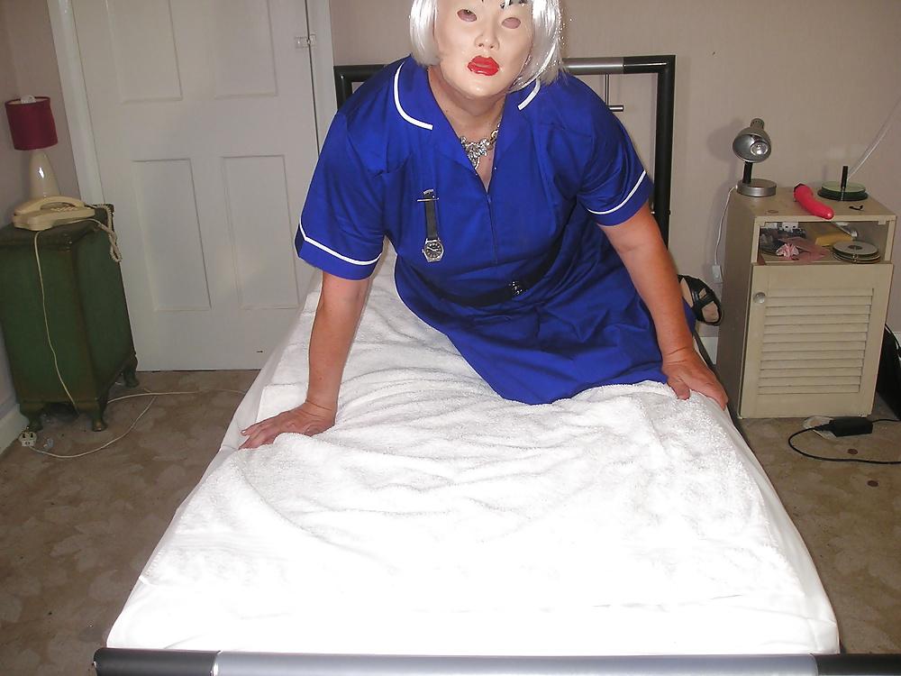 20P Nurse showing off no1
