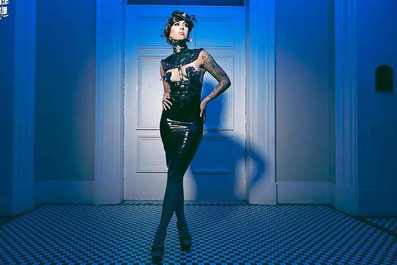 5P Leather and latex!