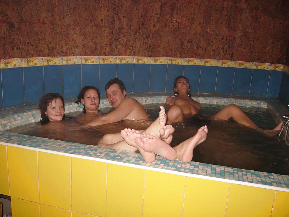 20P Orgy in the water